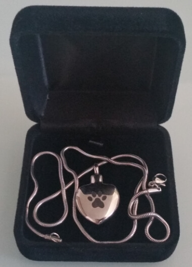 Pendentif funéraire