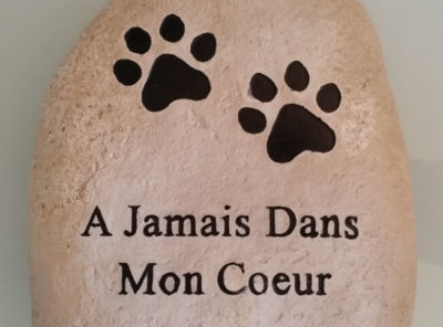 Pierre tombale pour animaux