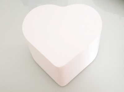 Urne coeur bois verni